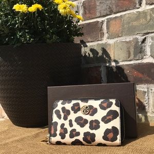 Tory Burch Ocelot leopard zippered wallet